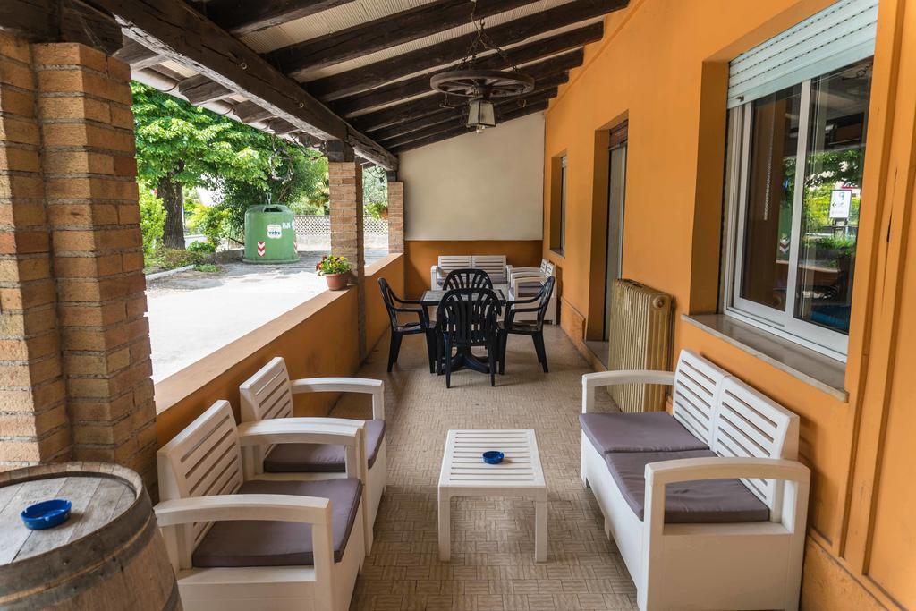 Ristorante Albergo Al Donatore 泰奥尔 外观 照片