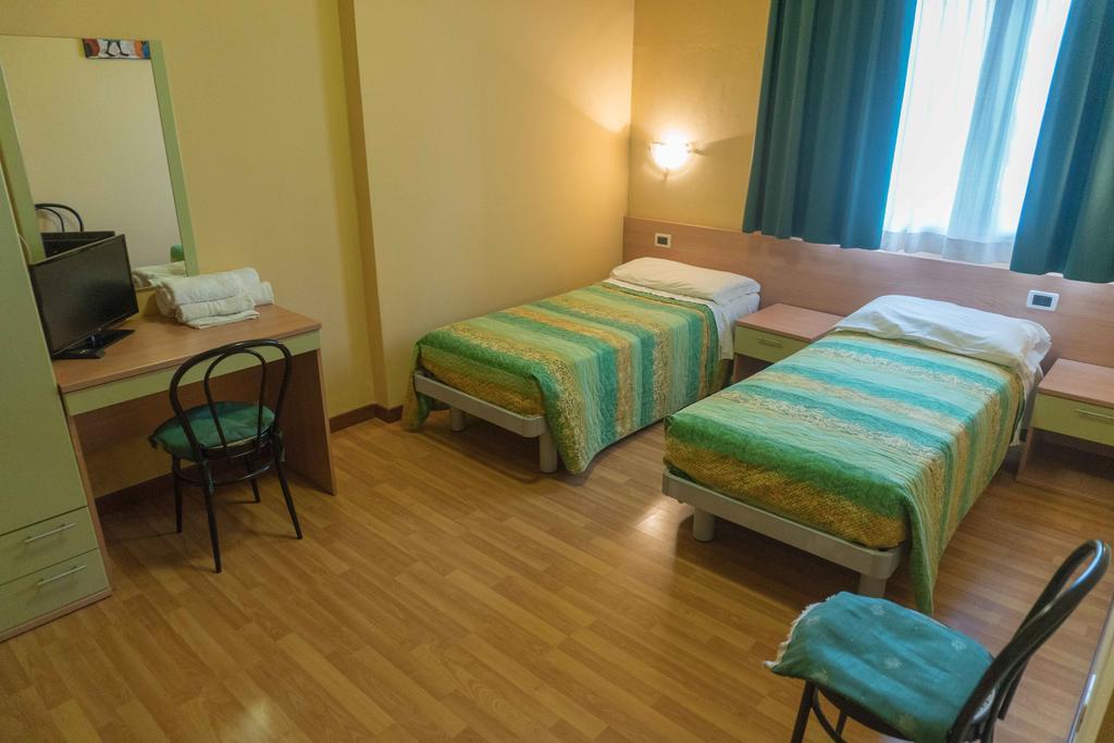 Ristorante Albergo Al Donatore 泰奥尔 客房 照片